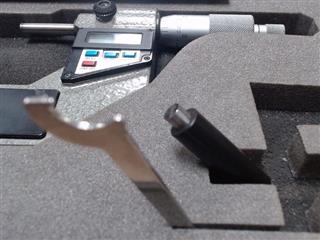 SPI - SWISS PRECISION INSTRUMENTS 10-873-8 MICROMETER